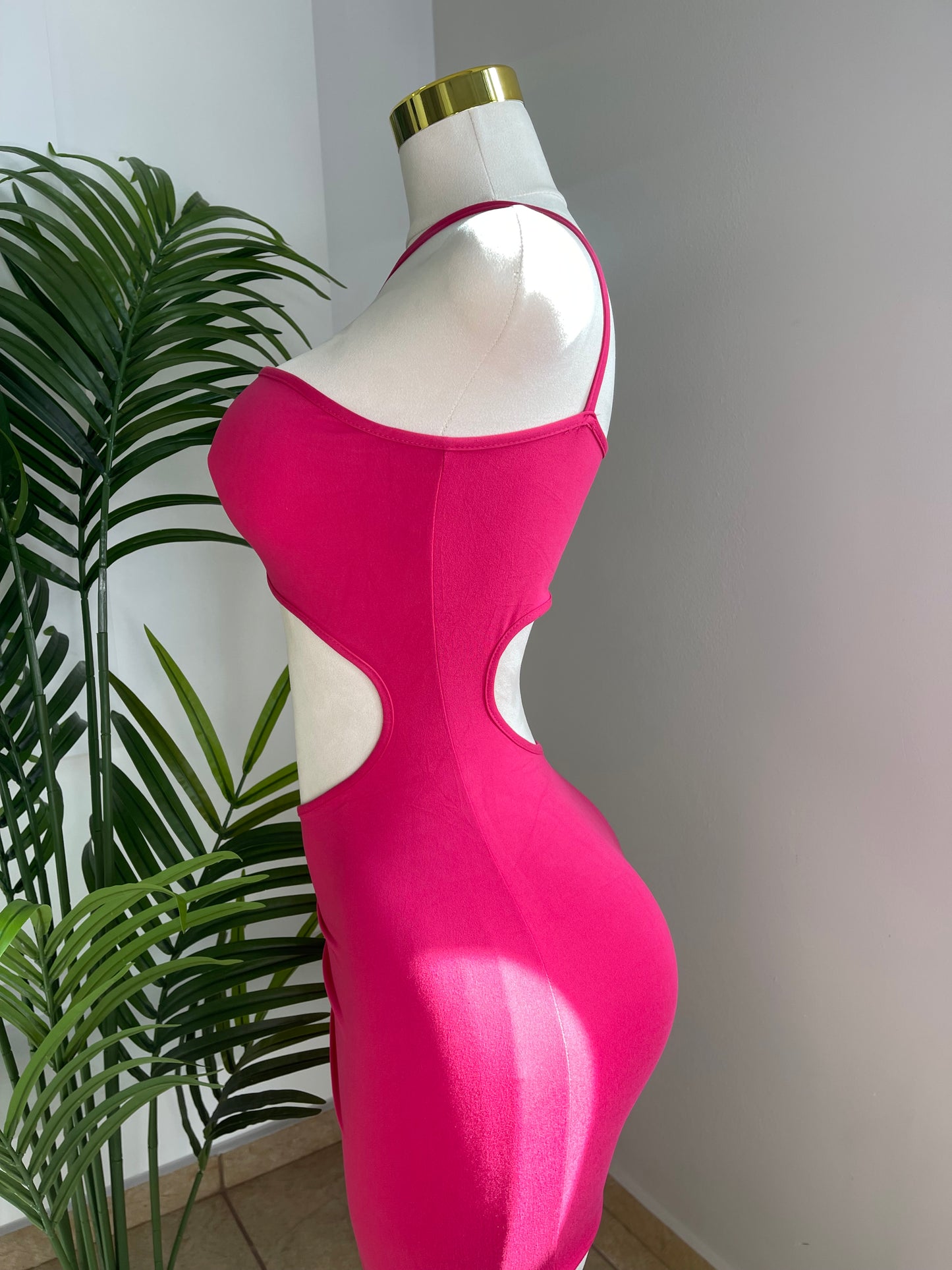 Sexy Cutout Dress in Pink ๐ธ