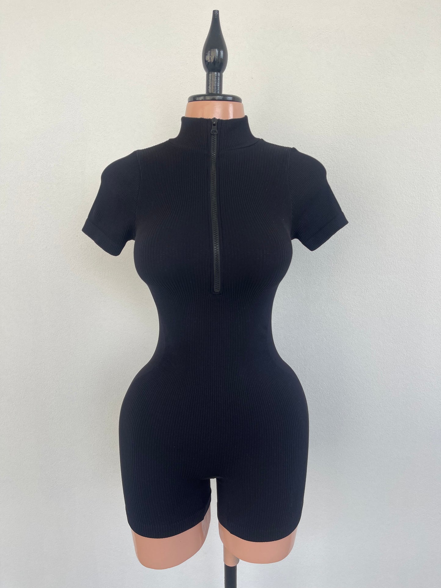 Moldeador Corto con mangas