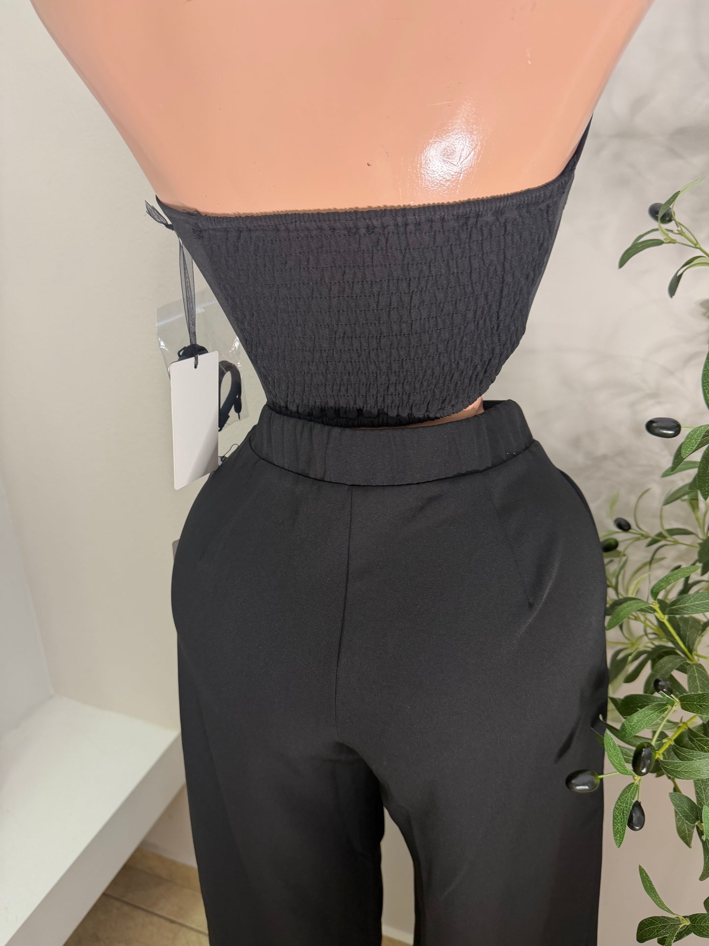 Simply Elegant Set in Black