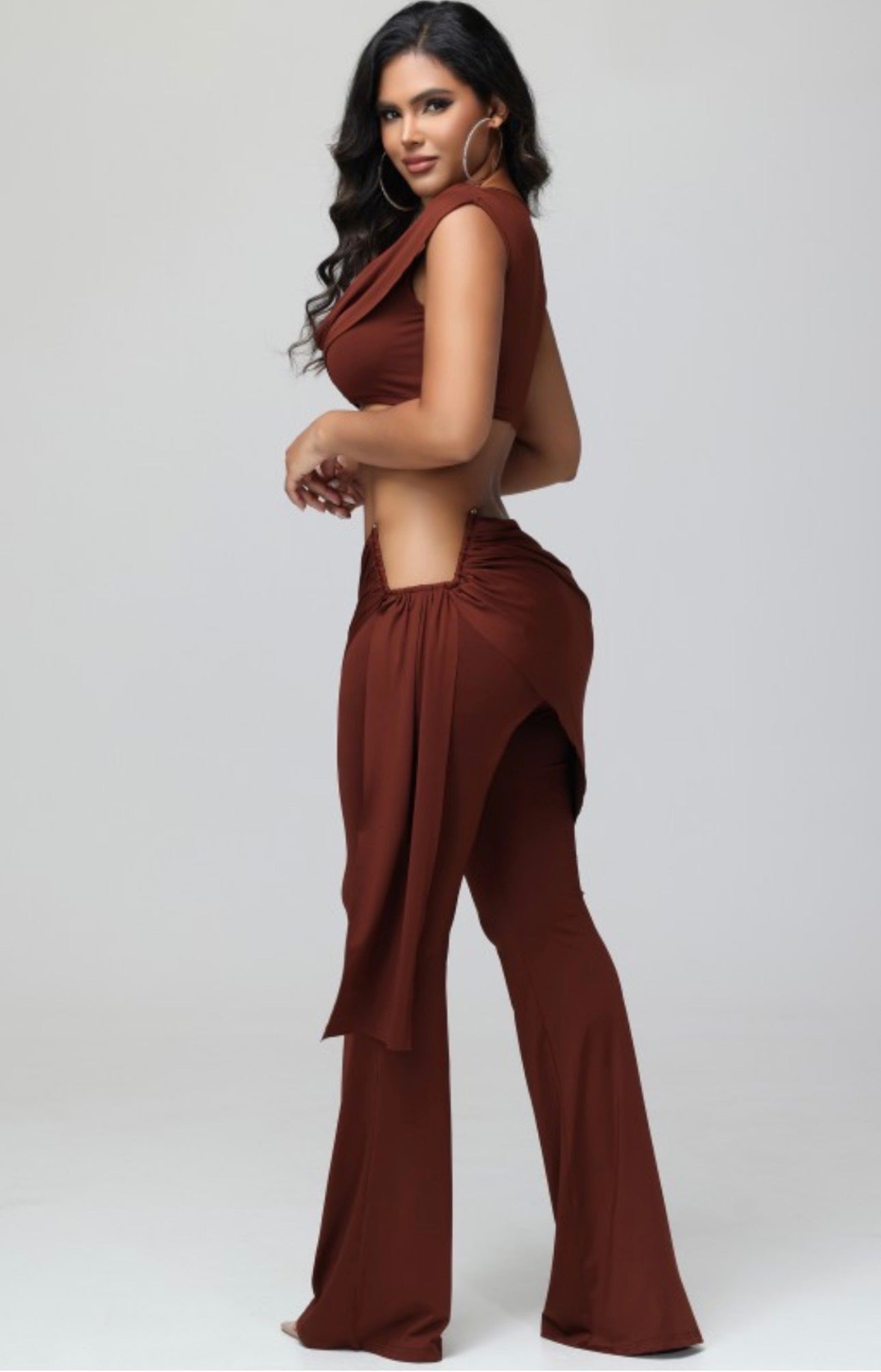 Asymmetric Stretch Set in Brown