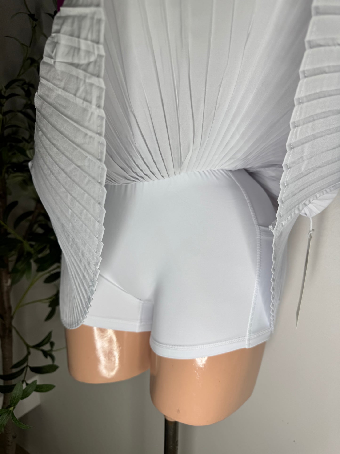 Chic Tenis Skort in White
