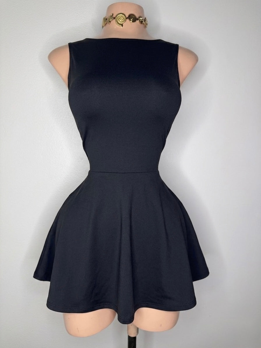 Sporty Basic Dress in Black