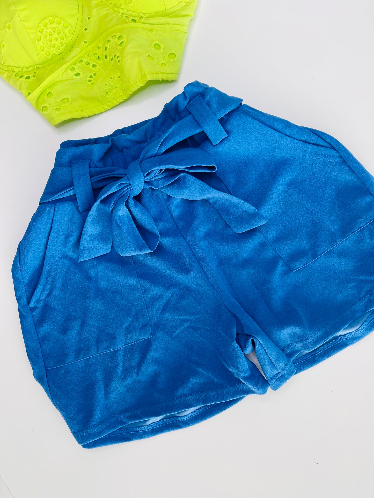 Elegant Shorts in Royal