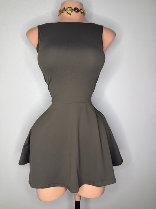 Sporty Basic Dress in Taupe