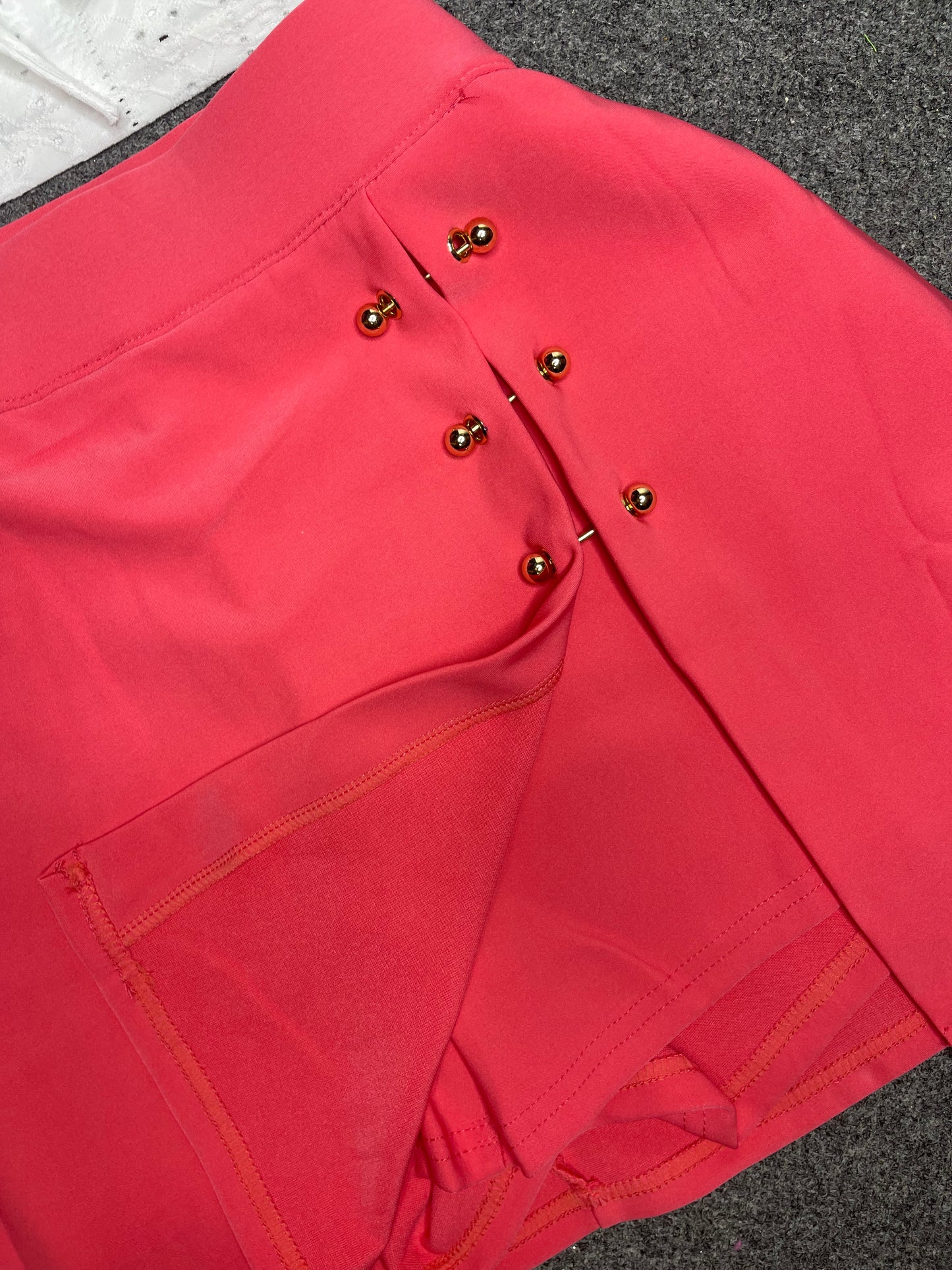 Pin Skort Coral