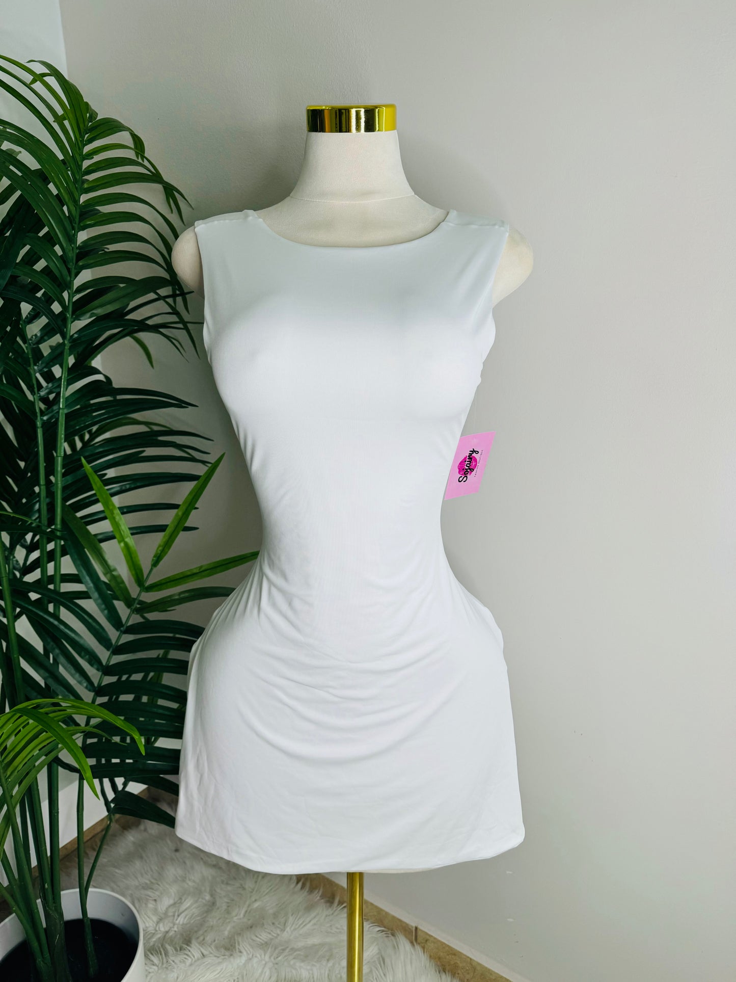 Sporty White Backless Dress