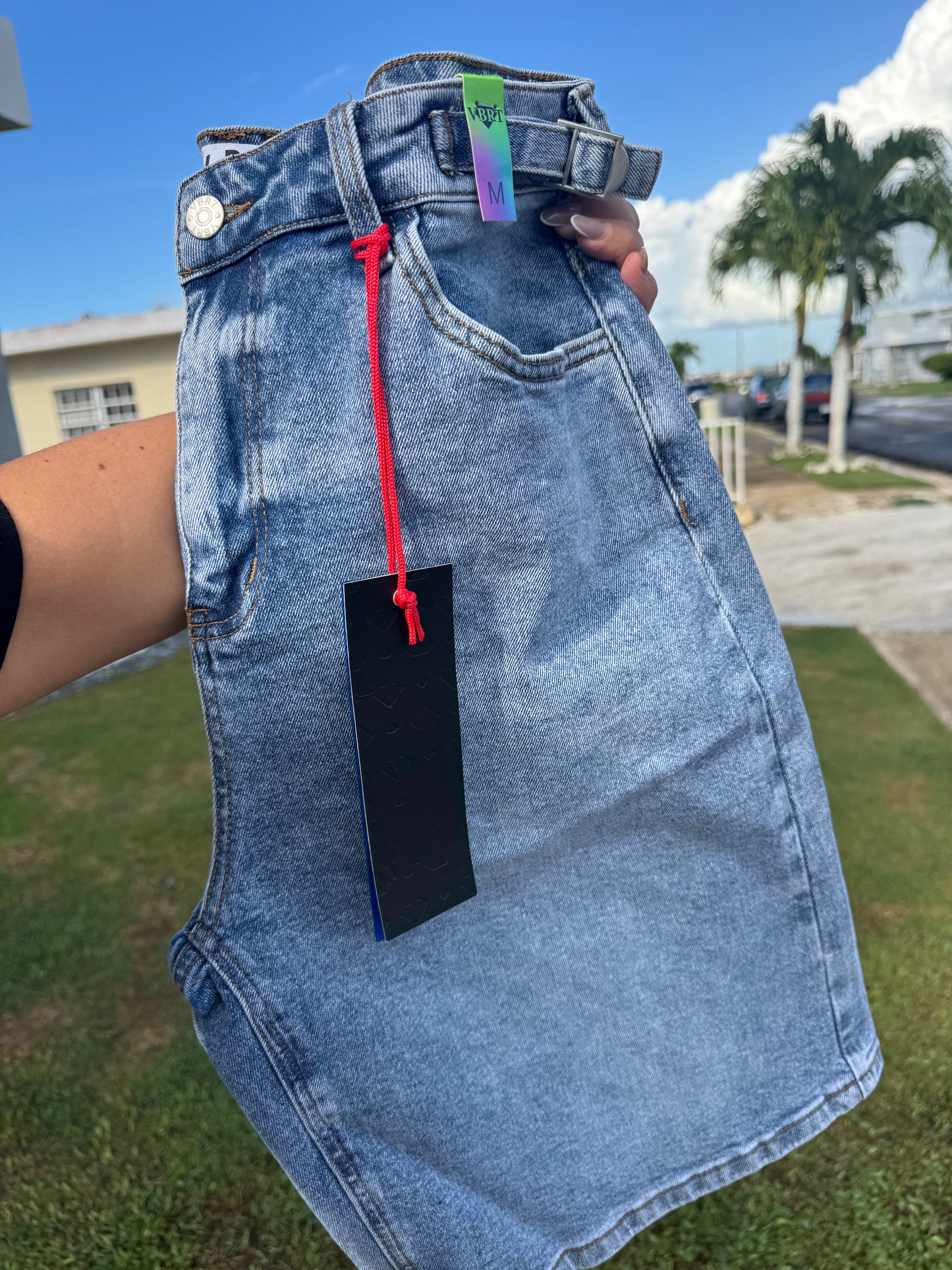 Adjustable Vibrant Jort