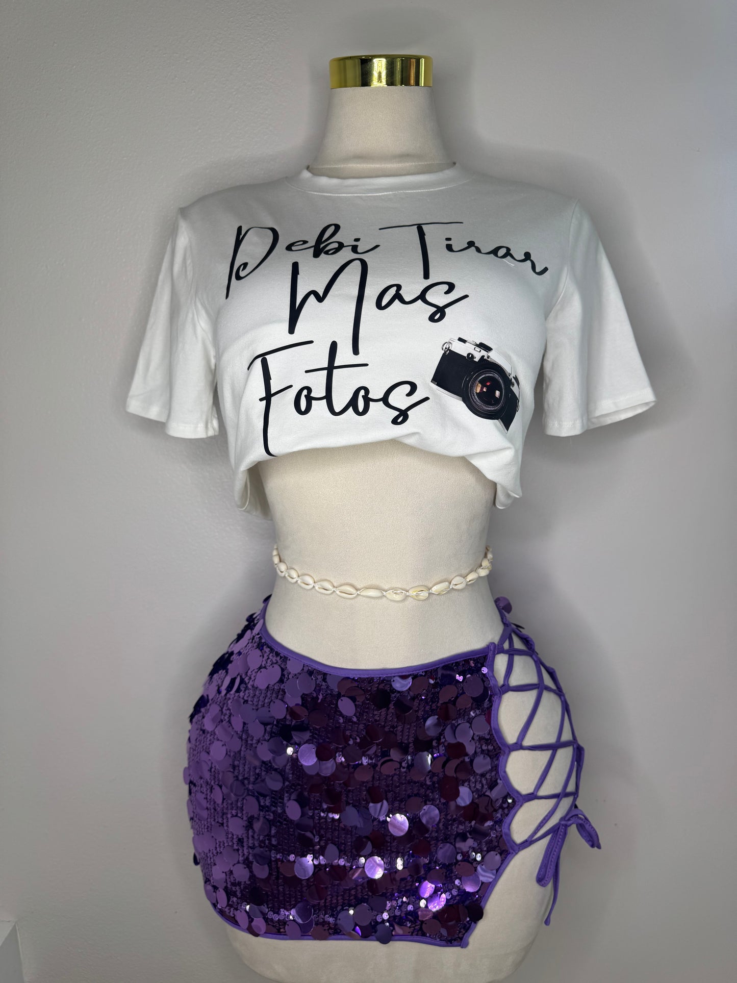 Debí Tirar Más Fotos In White