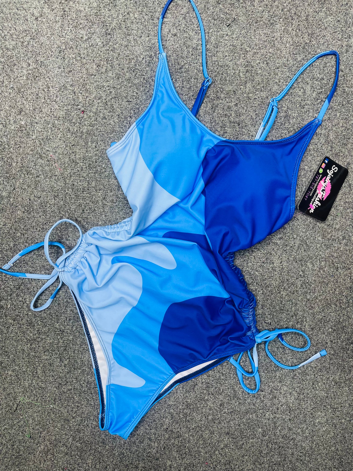 Ocean waves bikini