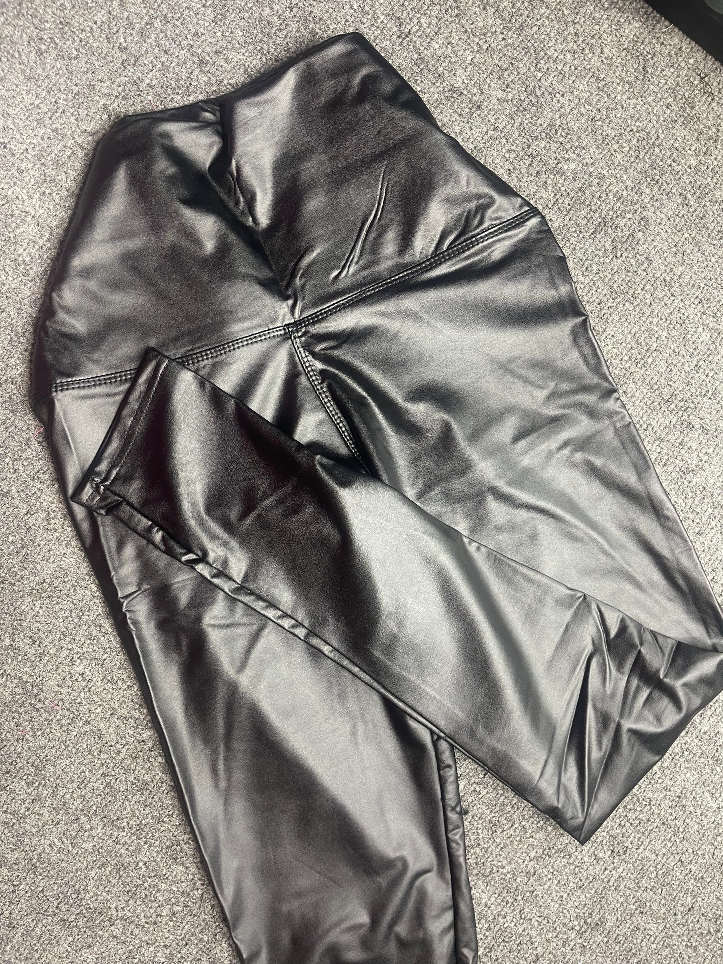 High Waisted Leather Leggins